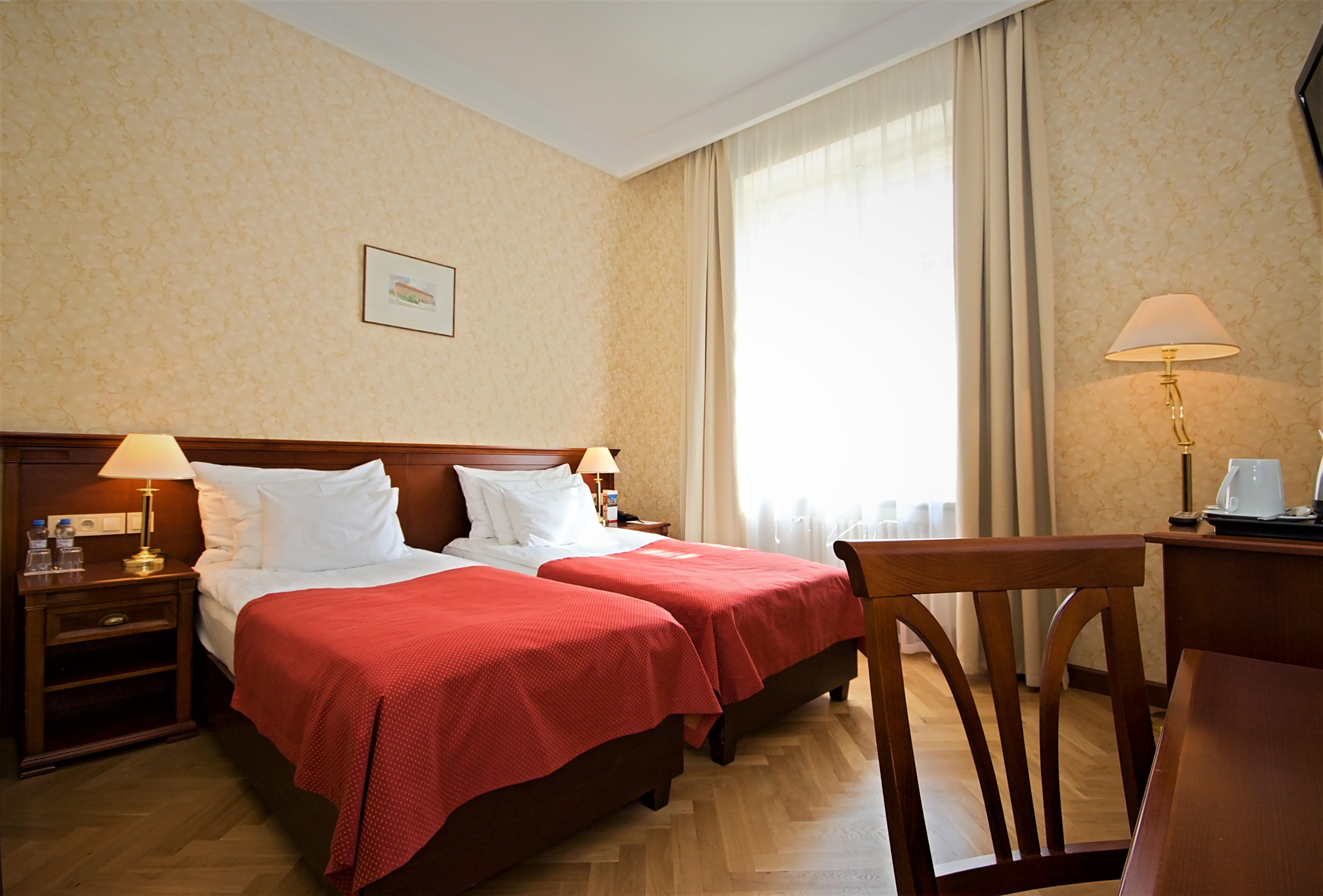 Rott Отель 4*